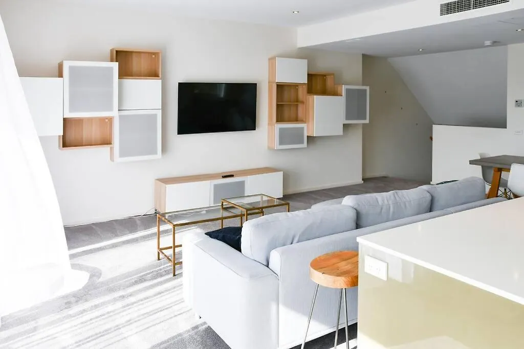 Appartement Spacious Sun-Drenched Apartment, Centrally Located Canberra Australië